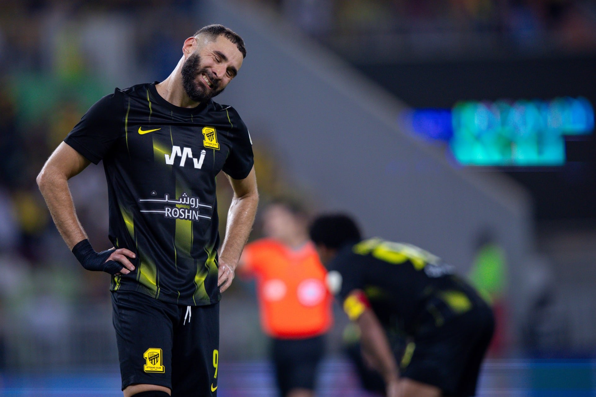 استبعاد بنزيما من مباراة الاتحاد والهلال في الدوري السعودي