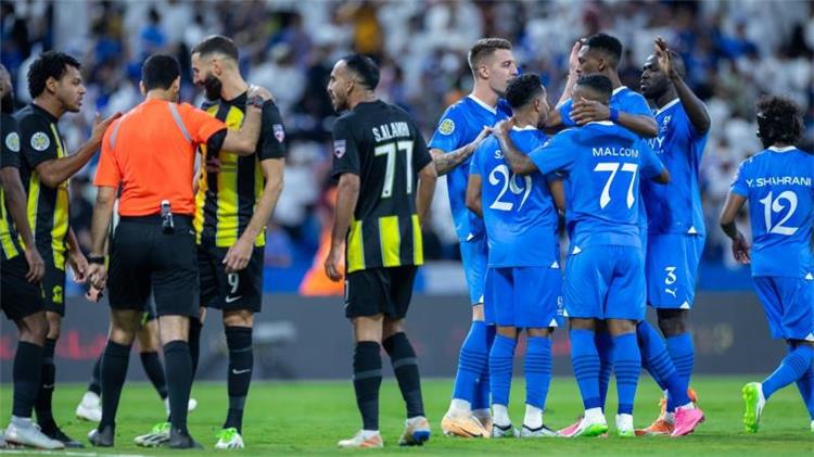 موعد مباراة الهلال والإتحاد