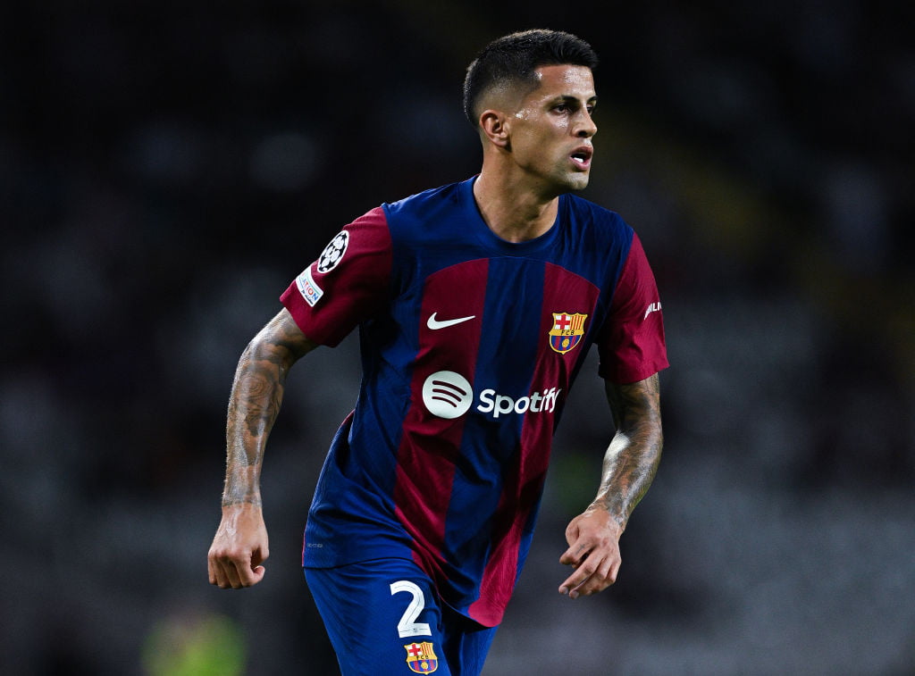 تحرك عاجل لمدرب أرسنال يحرم برشلونة من جوهرة مانشستر سيتي