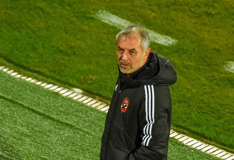 كولر يستقر على استبعاد 3 لاعبين مباراة الأهلي والزمالك بالكأس