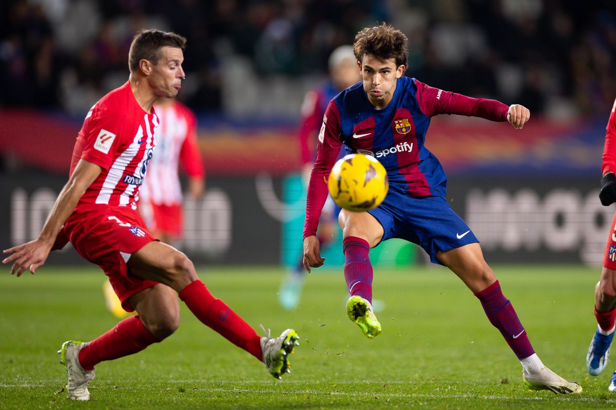 القنوات الناقلة لمباراة برشلونة وأتلتيكو مدريد