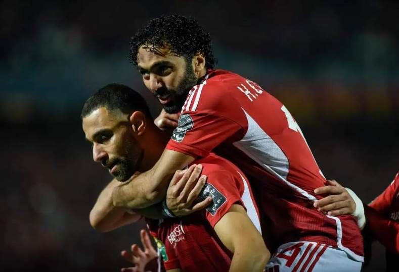 الأهلي يقرر معاقبة حسين الشحات والسولية بسبب أحداث مباراة مازيمبي