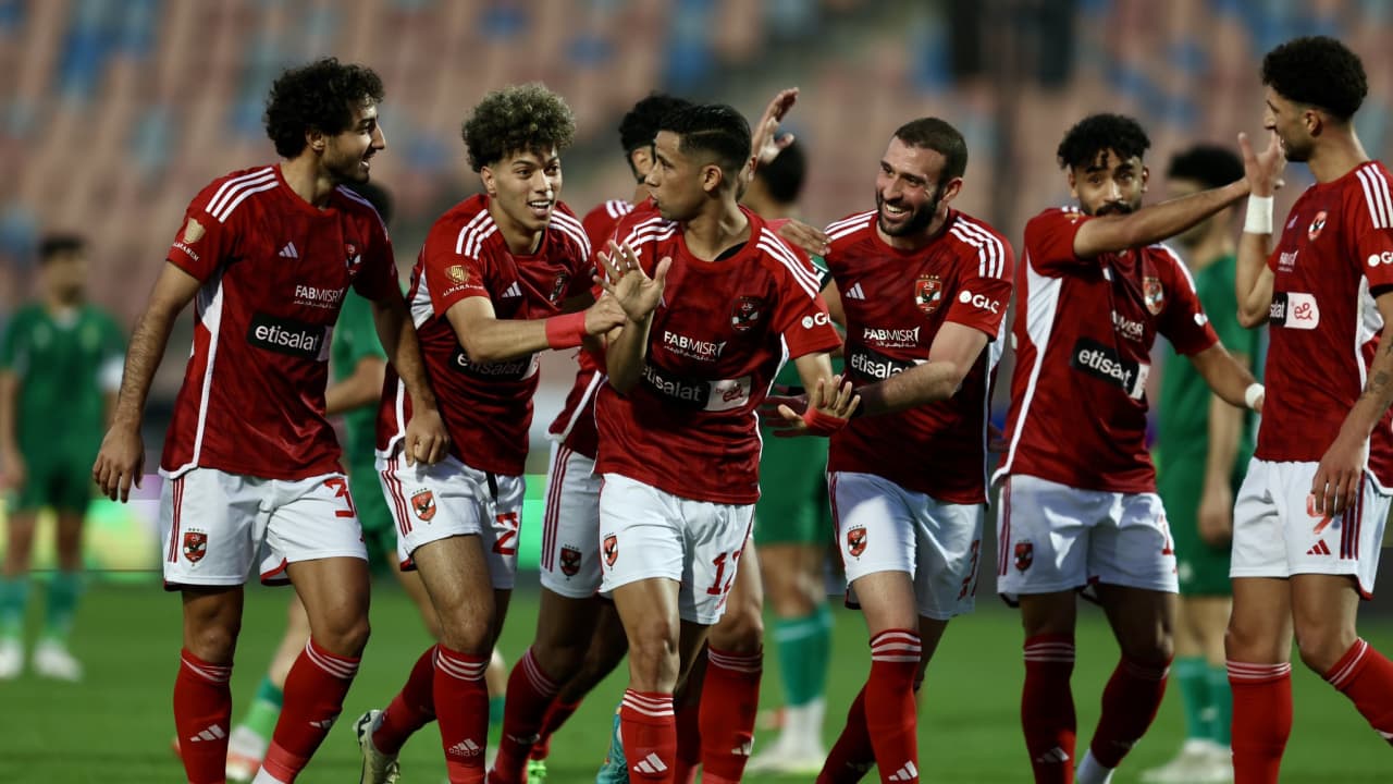 الخطيب يفاجئ لاعبي الأهلي بقرار مثير قبل مواجهة الترجي في نهائي دوري أبطال إفريقيا