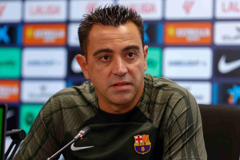 برشلونة يتعاقد رسميا مع المدرب الجديد.. وموقف تشافي يحسم الصفقة
