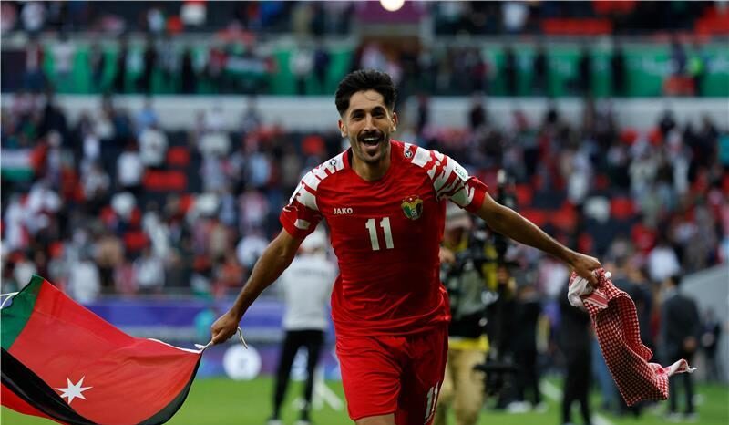 يزن النعيمات مهاجم منتخب الأردن على رادار الأهلي.. خطوة رسمية لحسم الصفقة