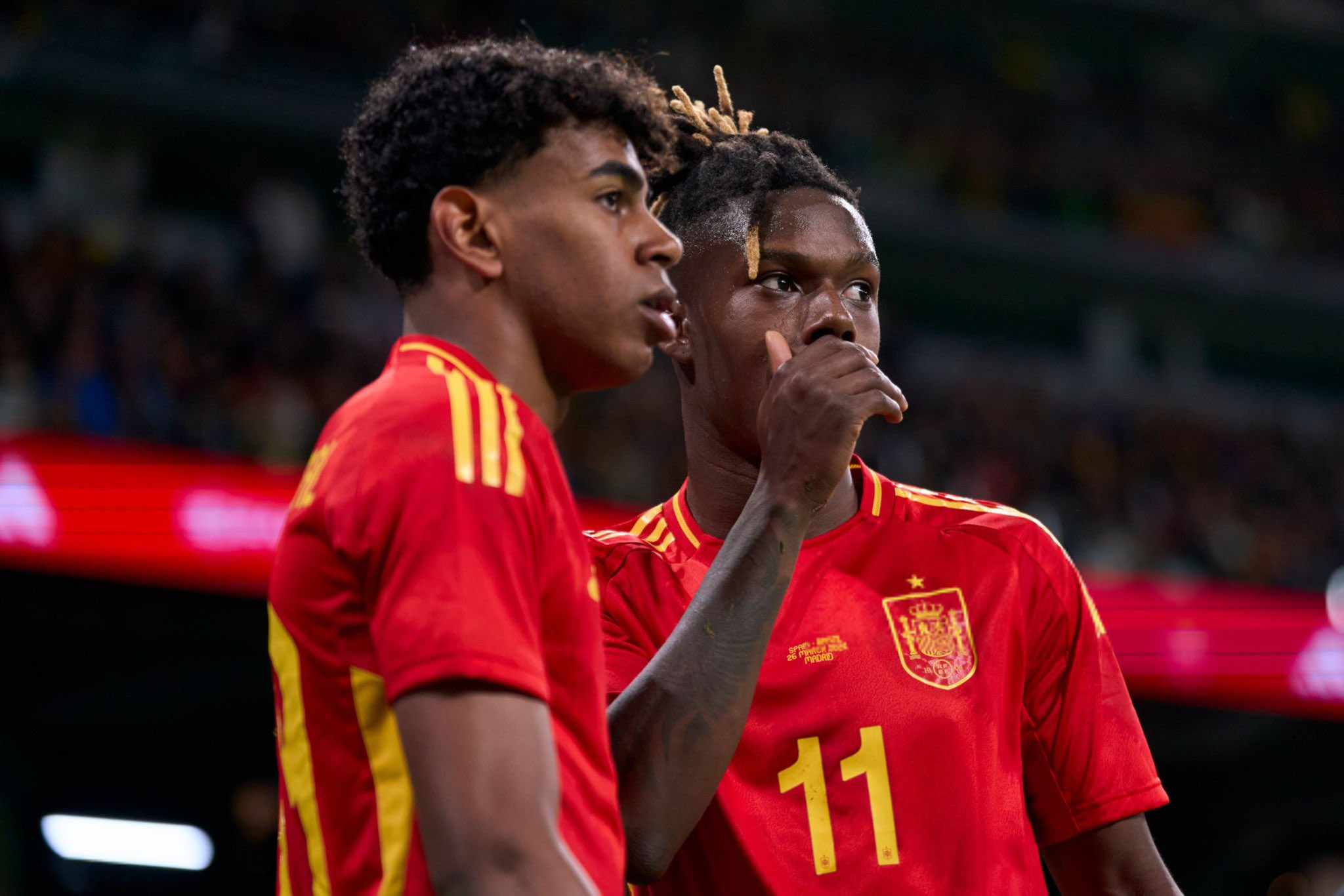 برشلونة ينافس عمالقة الدوري الإنجليزي لحسم صفقة "ساحر" منتخب إسبانيا